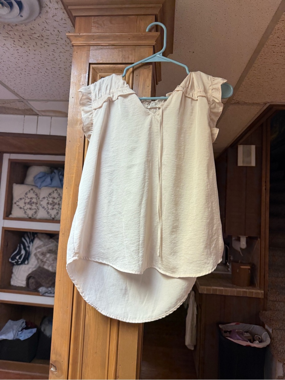 Blu Pepper Cream Ruffle Sleeve Blouse